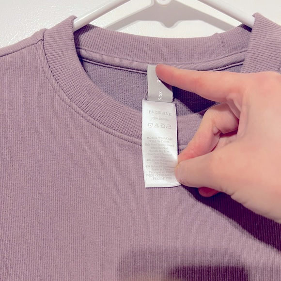 Everlane Seamless Tee - Picture 4 of 5